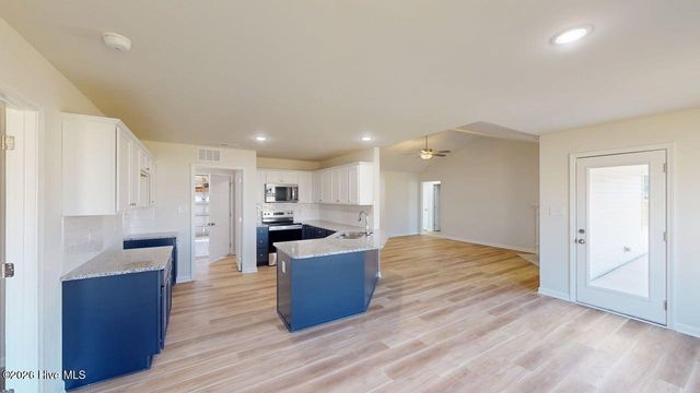 105 Gorman Place, La Grange, NC 28551