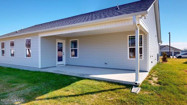 105 Gorman Place, La Grange, NC 28551