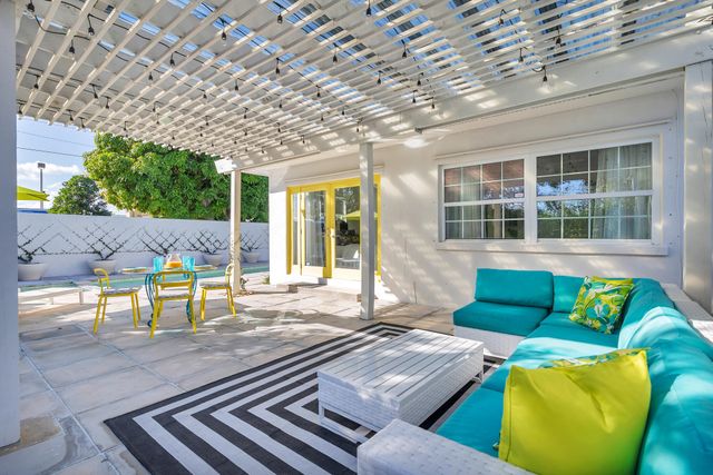 374 Maddock Street, West Palm Beach, FL 33405