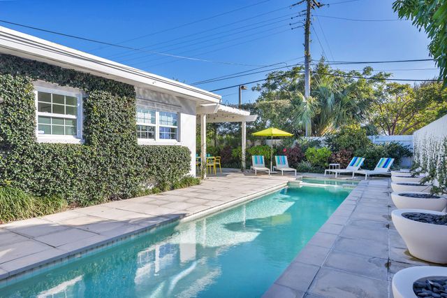 374 Maddock Street, West Palm Beach, FL 33405