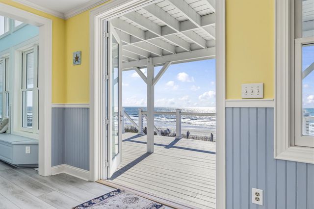 2201 S Waccamaw Drive, Murrells Inlet, SC 29576
