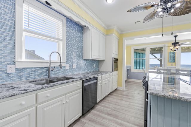 2201 S Waccamaw Drive, Murrells Inlet, SC 29576