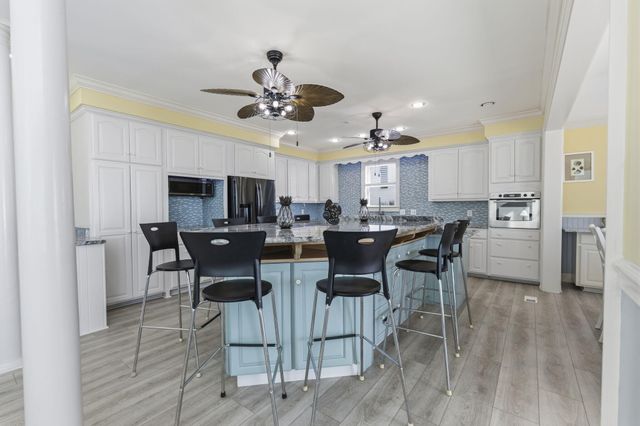 2201 S Waccamaw Drive, Murrells Inlet, SC 29576