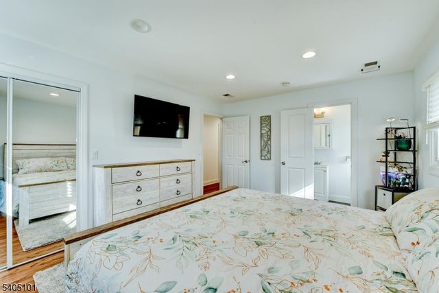 6 Elm Ave, Warren Twp., NJ 07059