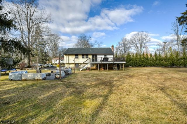 6 Elm Ave, Warren Twp., NJ 07059