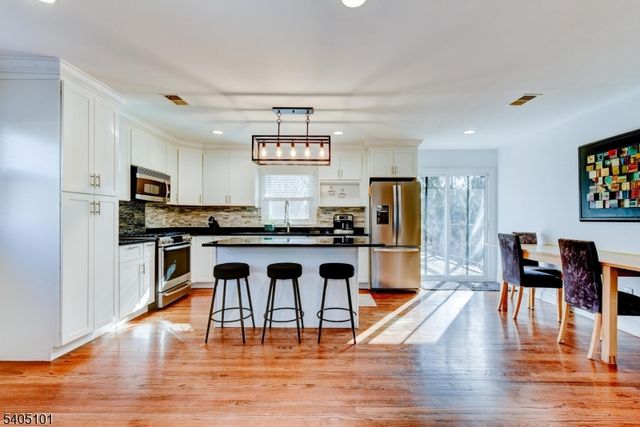 6 Elm Ave, Warren Twp., NJ 07059