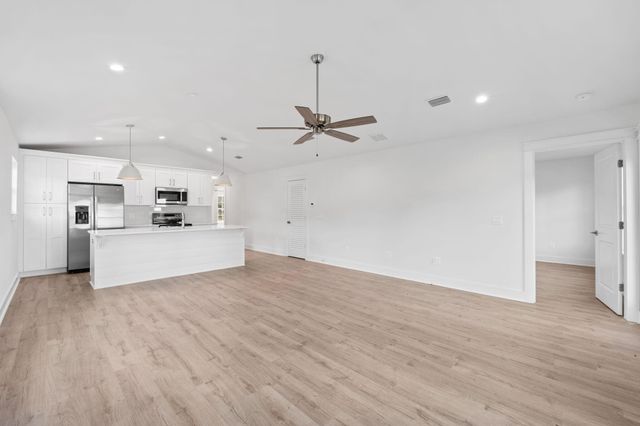 925 Bonnie Drive, Panama City, FL 32404