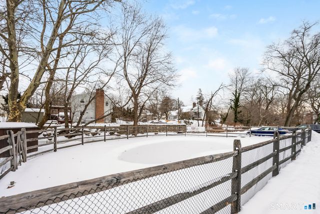 85 Riverside Avenue APT F7, Stamford, CT 06905