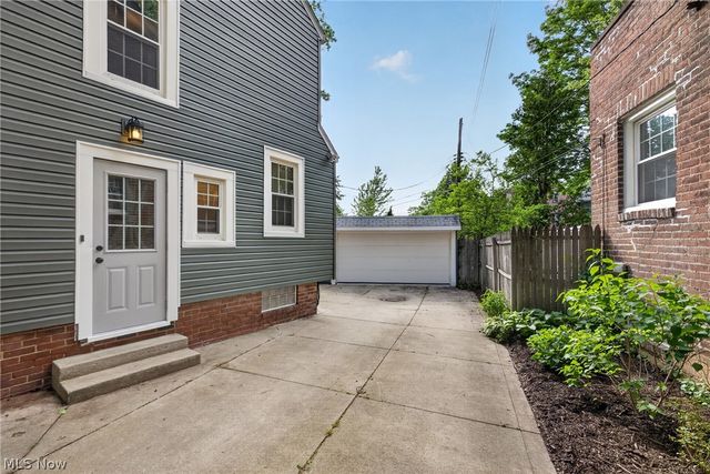 3525 Edison Road, Cleveland Heights, OH 44121