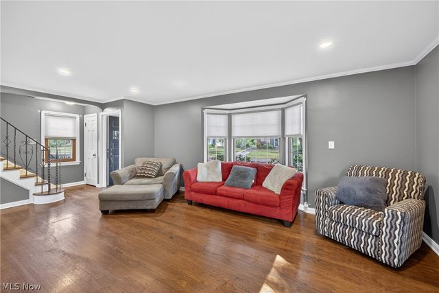 3525 Edison Road, Cleveland Heights, OH 44121