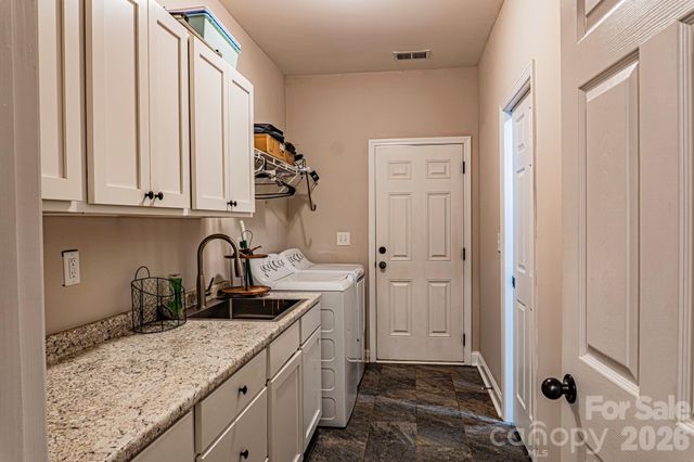 165 Lewis Farm Road, Bessemer City, NC 28016