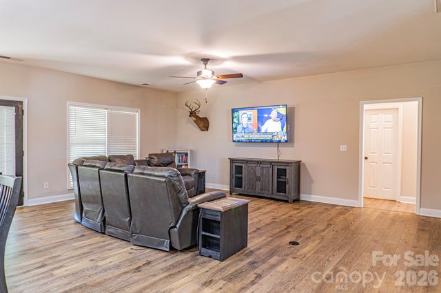 165 Lewis Farm Road, Bessemer City, NC 28016