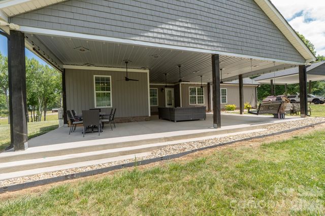 165 Lewis Farm Road, Bessemer City, NC 28016