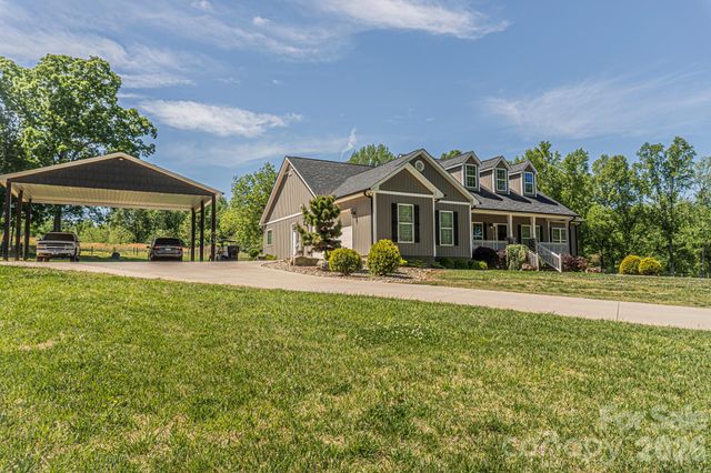 165 Lewis Farm Road, Bessemer City, NC 28016