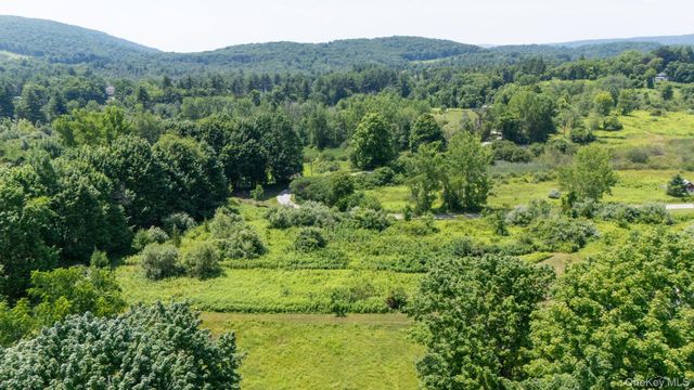 90 State Line Road, Millerton, NY 12546