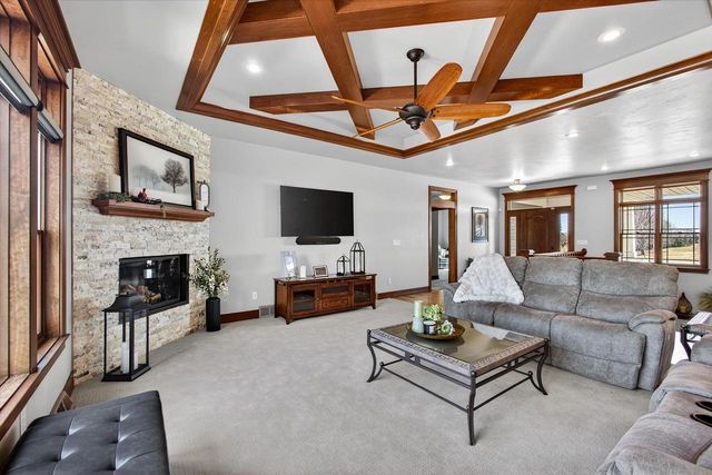 2514 SKYLINE OAKS DRIVE, De Pere, WI 54115