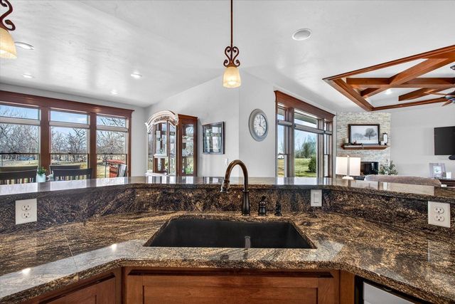 2514 SKYLINE OAKS DRIVE, De Pere, WI 54115