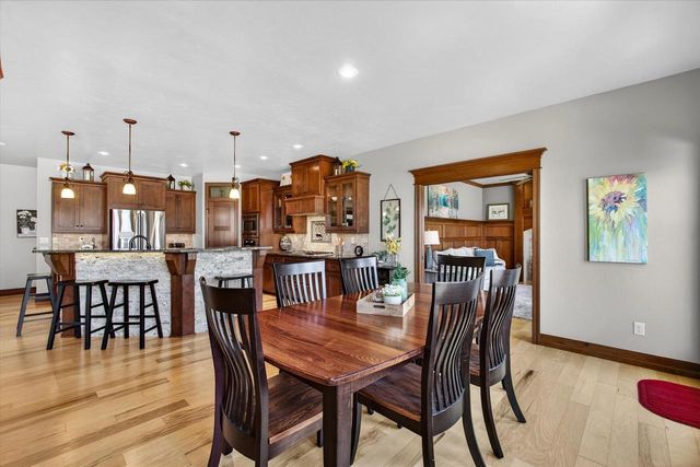 2514 SKYLINE OAKS DRIVE, De Pere, WI 54115