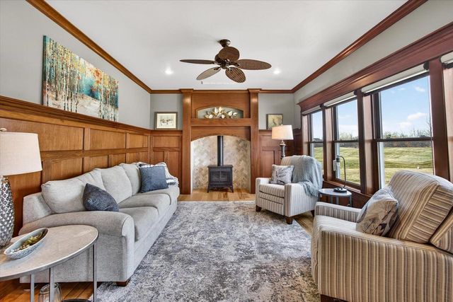 2514 SKYLINE OAKS DRIVE, De Pere, WI 54115