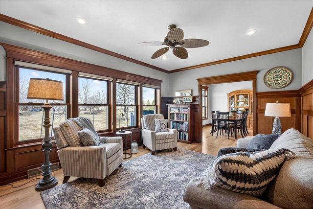 2514 SKYLINE OAKS DRIVE, De Pere, WI 54115