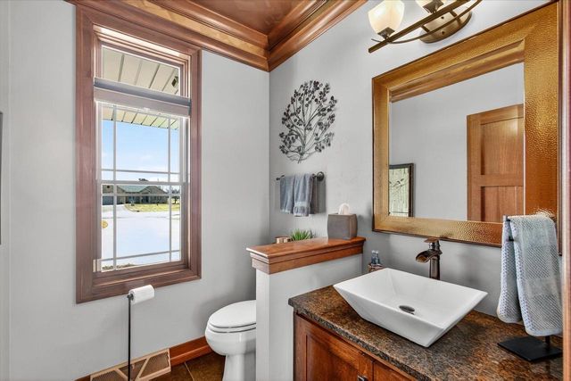 2514 SKYLINE OAKS DRIVE, De Pere, WI 54115