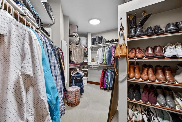 2514 SKYLINE OAKS DRIVE, De Pere, WI 54115