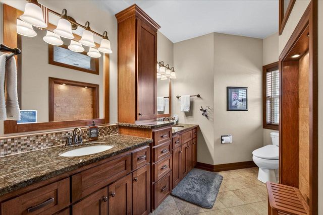 2514 SKYLINE OAKS DRIVE, De Pere, WI 54115