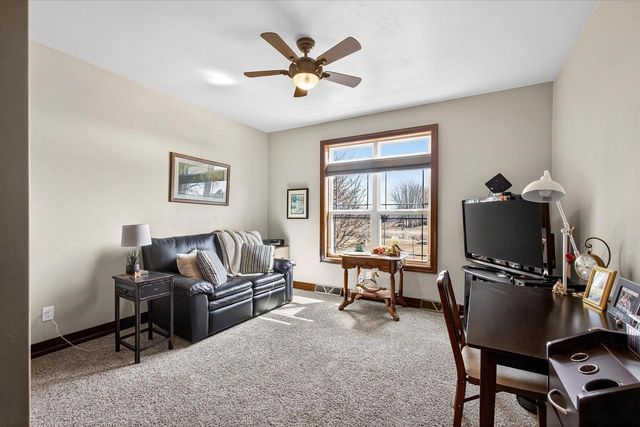 2514 SKYLINE OAKS DRIVE, De Pere, WI 54115