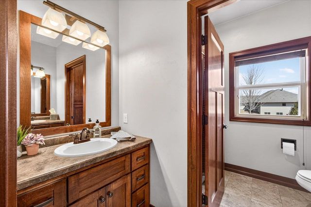 2514 SKYLINE OAKS DRIVE, De Pere, WI 54115