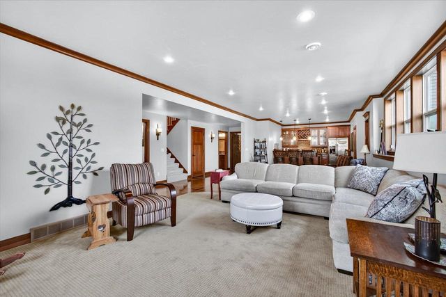 2514 SKYLINE OAKS DRIVE, De Pere, WI 54115