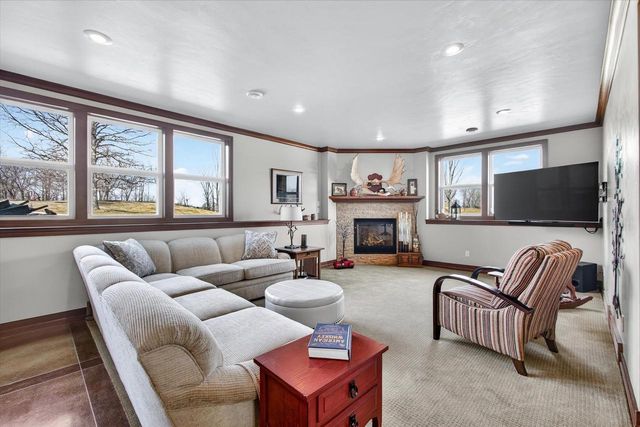 2514 SKYLINE OAKS DRIVE, De Pere, WI 54115