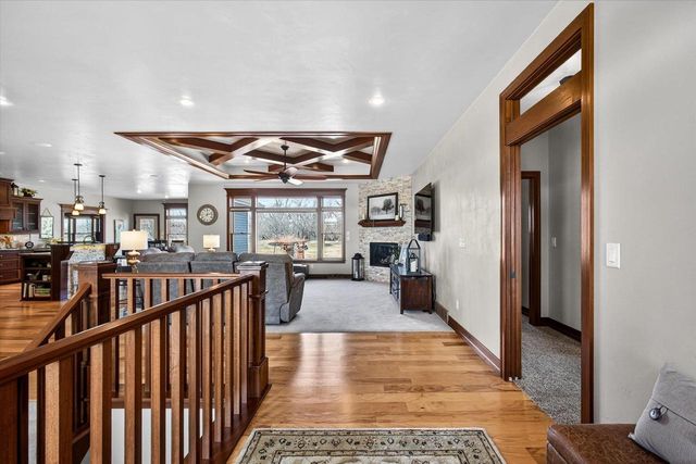 2514 SKYLINE OAKS DRIVE, De Pere, WI 54115