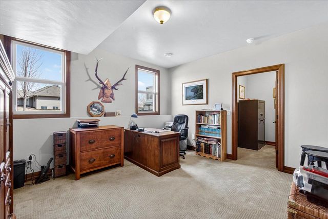 2514 SKYLINE OAKS DRIVE, De Pere, WI 54115