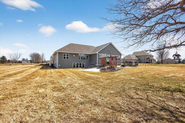 2514 SKYLINE OAKS DRIVE, De Pere, WI 54115