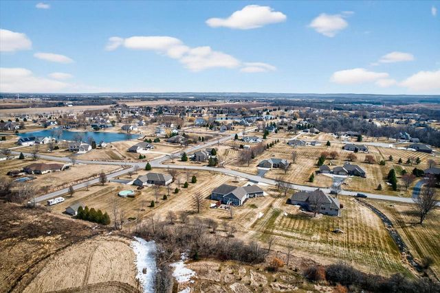 2514 SKYLINE OAKS DRIVE, De Pere, WI 54115