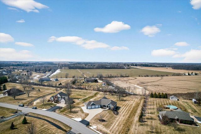 2514 SKYLINE OAKS DRIVE, De Pere, WI 54115