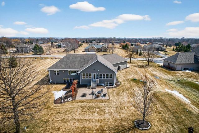 2514 SKYLINE OAKS DRIVE, De Pere, WI 54115