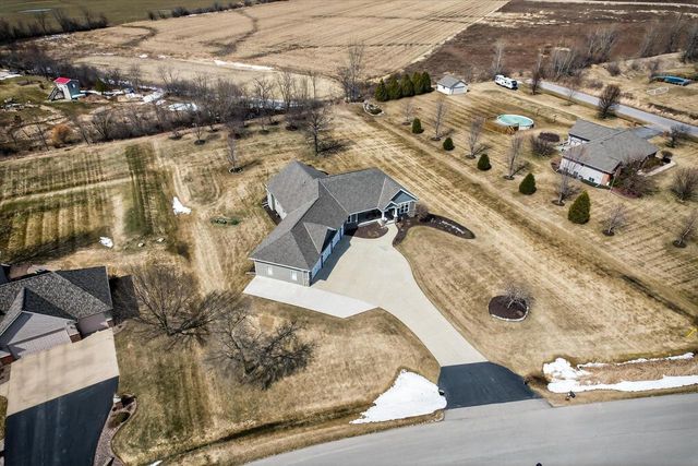 2514 SKYLINE OAKS DRIVE, De Pere, WI 54115