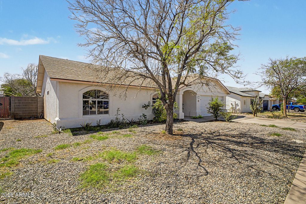 8111 E DES MOINES Street E, Mesa, AZ 85207 — photo 2