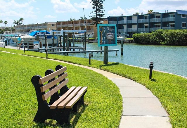 1 KEY CAPRI 102E, Treasure Island, FL 33706