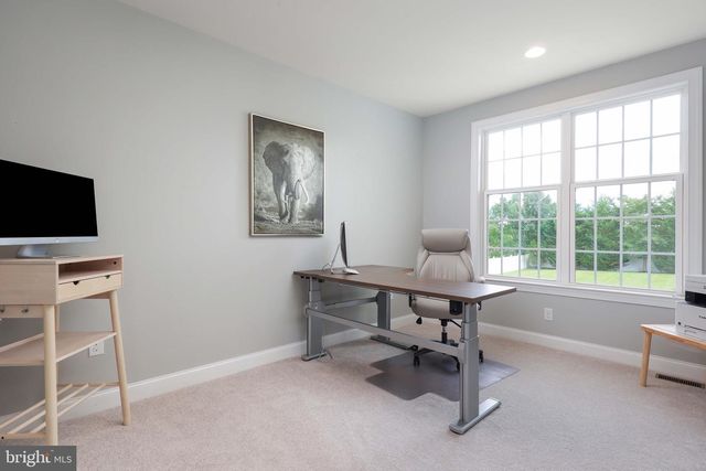5 MANCHESTER CT, Columbus, NJ 08022