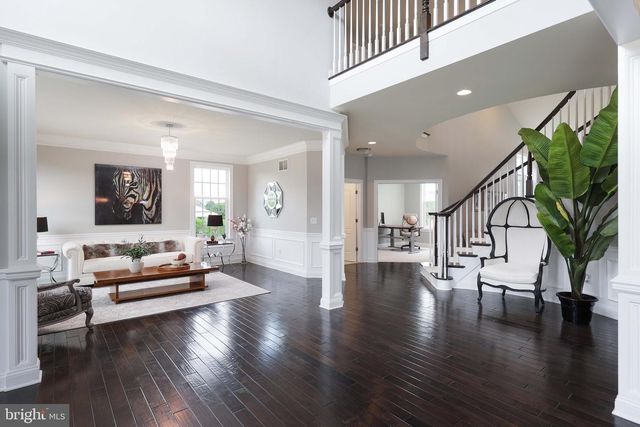 5 MANCHESTER CT, Columbus, NJ 08022