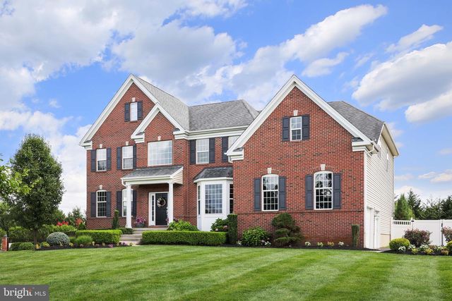 5 MANCHESTER CT, Columbus, NJ 08022