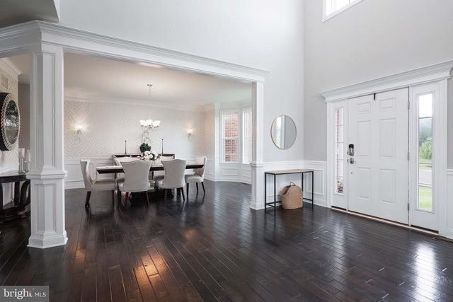 5 MANCHESTER CT, Columbus, NJ 08022