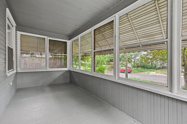 414 Trimble Avenue, Kalamazoo, MI 49048