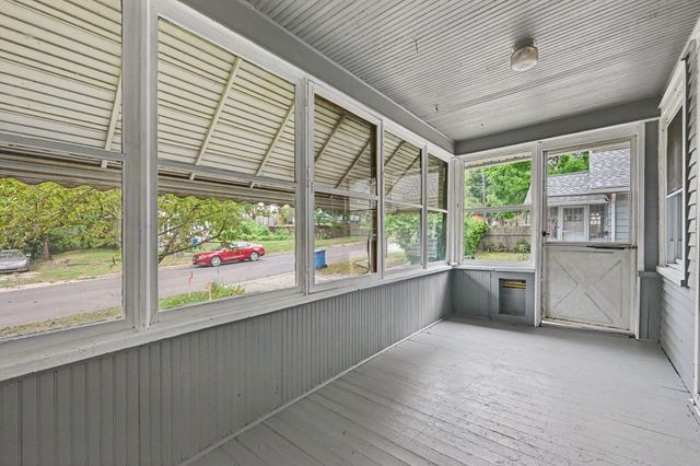 414 Trimble Avenue, Kalamazoo, MI 49048