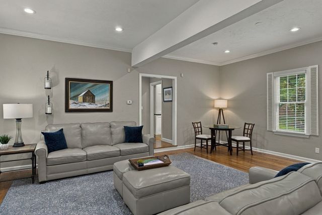 12 Daniel Shays Rd, Hopkinton, MA 01748