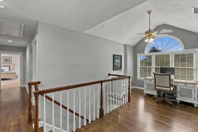 12 Daniel Shays Rd, Hopkinton, MA 01748