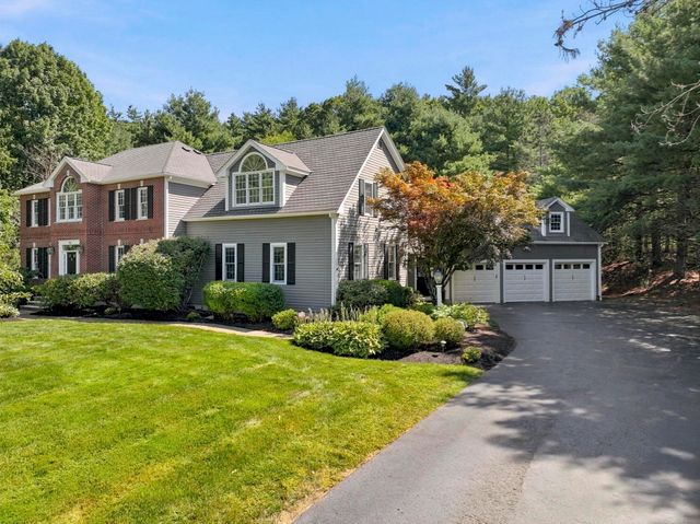 12 Daniel Shays Rd, Hopkinton, MA 01748