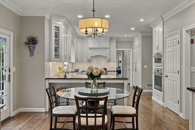 12 Daniel Shays Rd, Hopkinton, MA 01748